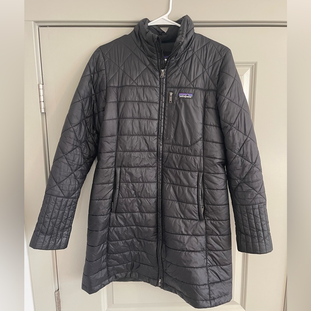 Women’s Patagonia long puffer jacket